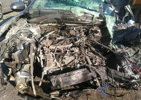 2016 Toyota Corolla Le z USA, uszkodzony, nr VIN 2T1BURHEXGC604480